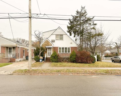 64-04 Bell Boulevard, Bayside
