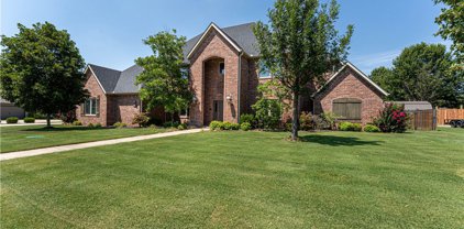 1222 Edinburgh Loop, Elm Springs