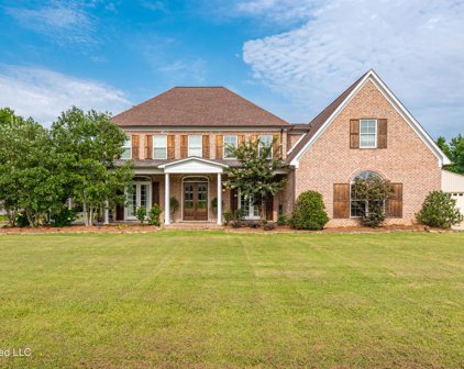 901 Highway 51, Senatobia