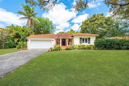 1527 Dorado Ave, Coral Gables