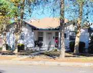 738 W Carlton Street, Ontario image