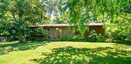 11823 Falls Rd, Potomac