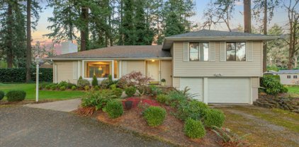 807 SE RIVER FOREST CT, Milwaukie