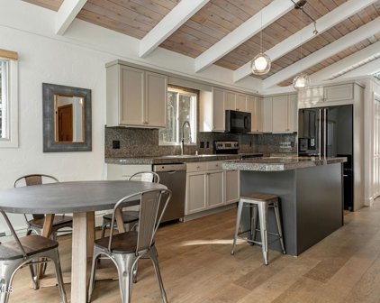 5107 Black Gore Drive W, Vail