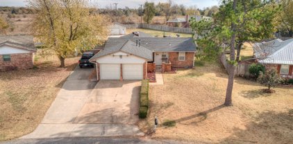 1032 S Meadow Lane, Mustang