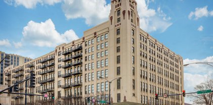 758 N Larrabee Street Unit #701, Chicago