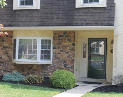 128 Oak Knoll Cir, Millersville
