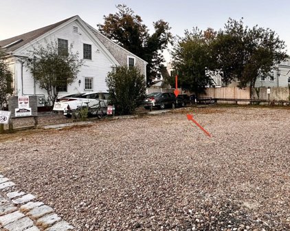 10 Law St, Provincetown