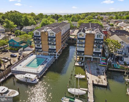 312 Severn Ave Unit #W402, Annapolis