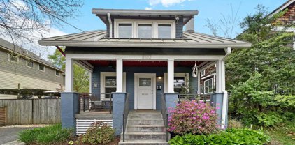 8102 Flower Ave, Takoma Park