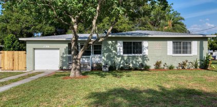 1105 S Betty Lane, Clearwater