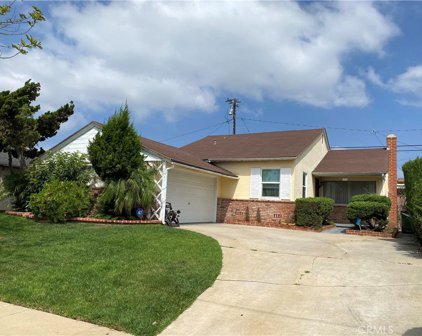 2319 W 117th Street, Hawthorne