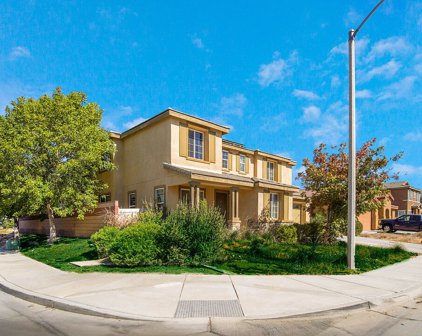 5781  Kiblurn High Rd, Palmdale