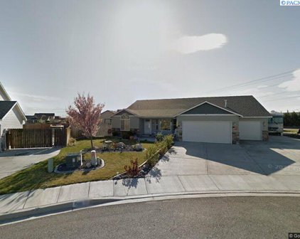1504 S 57th Court, West Richland