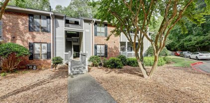 529 Warm Springs Circle, Roswell