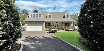 29 Greene Avenue, Sayville