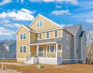 5 Veterans Way, Reading image