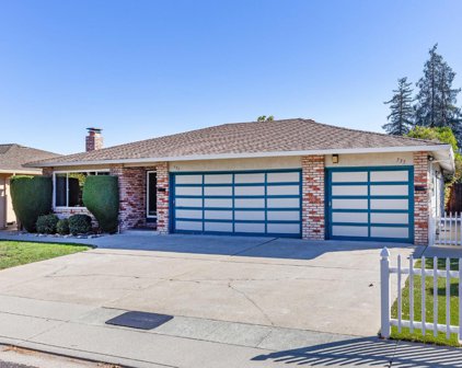 733 Borello Way, Mountain View