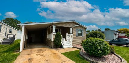 45112 Chateau Thierry Blvd, Macomb Twp