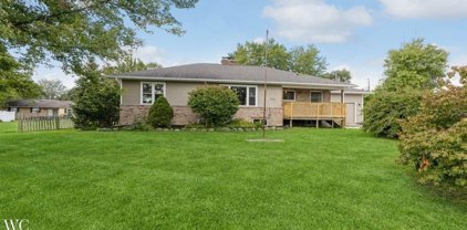 2040 River, East China Twp
