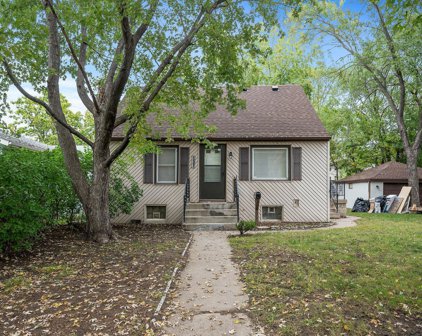 5423 4th Street NE, Fridley