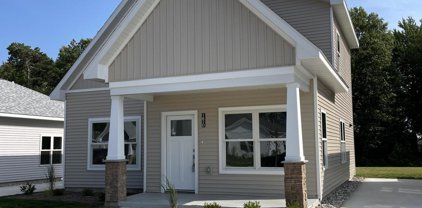 1810 Robinson Street Unit 6, Grand Haven