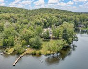 118 Norwich Lake, Huntington image