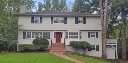 8422 Porter Ln, Alexandria