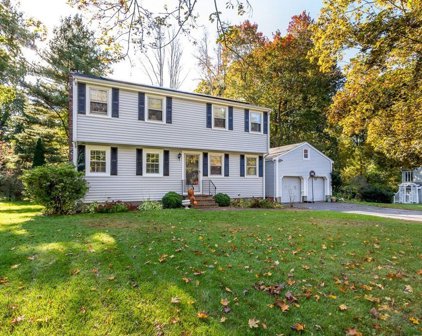 4 Morris Drive, Canton