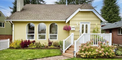 218 17TH Street NW, Puyallup