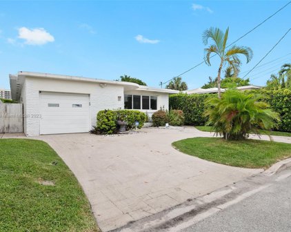 9541 Carlyle Ave Unit #HOUSE, Surfside