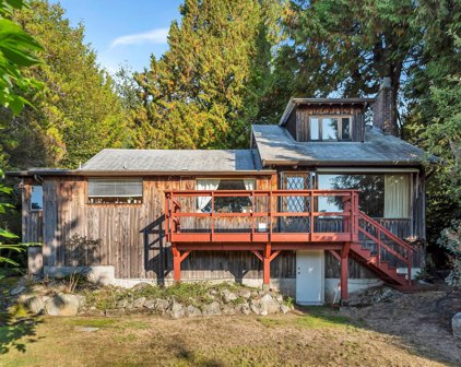 4573 Strathcona Road, North Vancouver