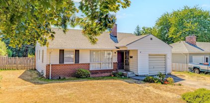 4516 SE HOWE LN, Milwaukie