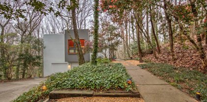 30 Maryeanna Drive, Sandy Springs