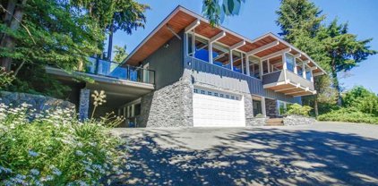 865 Highland Drive, West Vancouver