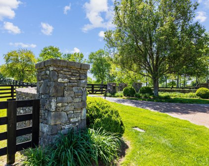 2468 Old Natchez Trace, Franklin