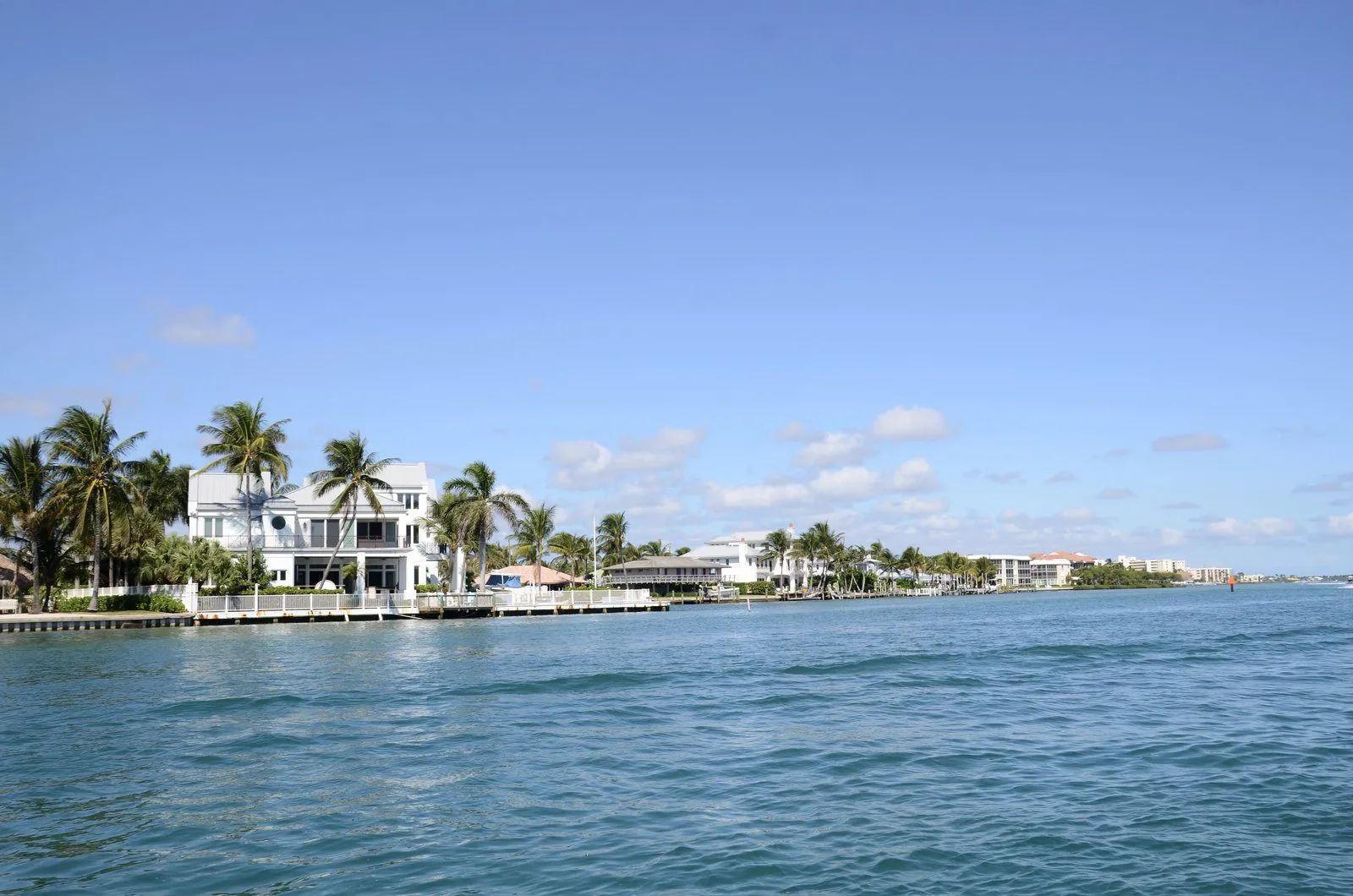 White homes on the Intracoastal in Tequesta