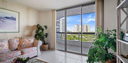 3400 Ne 192nd St Unit #907, Aventura