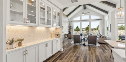 916 Salzach, New Braunfels