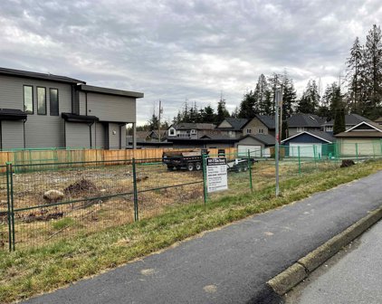 2132 Queensbury Avenue, North Vancouver