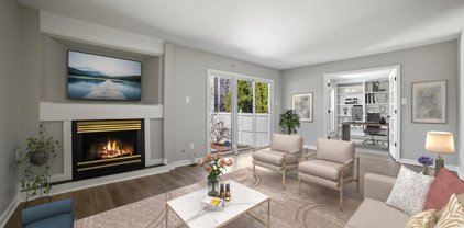 12099 Edgemere Cir, Reston