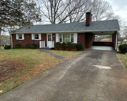 106 Long Pine Drive, Madison Heights
