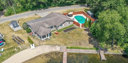 8792 Navaho Trail, Howard City