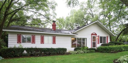 1811 E Darryl Drive, Arlington Heights