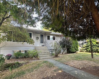 12875 98b Avenue, Surrey