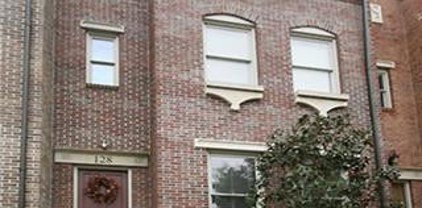 128 Centre St, Pleasant View
