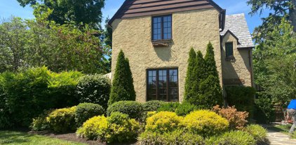 310 Taplow Rd, Baltimore