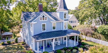 250 W Main St, Purcellville