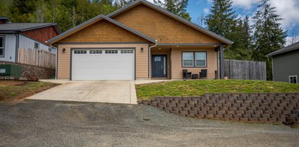 640 W 17TH PL, Coquille