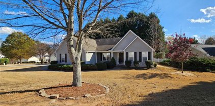 970 Riverside Walk Crossing, Sugar Hill